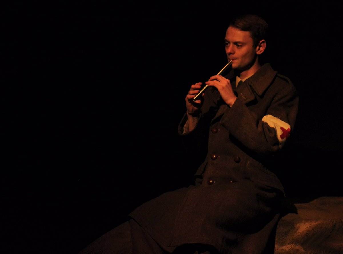 EthanPTaylor's tweet photo. It’s been a few days now since #ThePoppyRed ended it’s run at @thehawthcrawley and I can’t properly put into words how incredible the past few weeks have been!
To cast, crew and everyone else who made, saw or supported the show in any way, thank you 🙂 https://t.co/r70tfCREHM