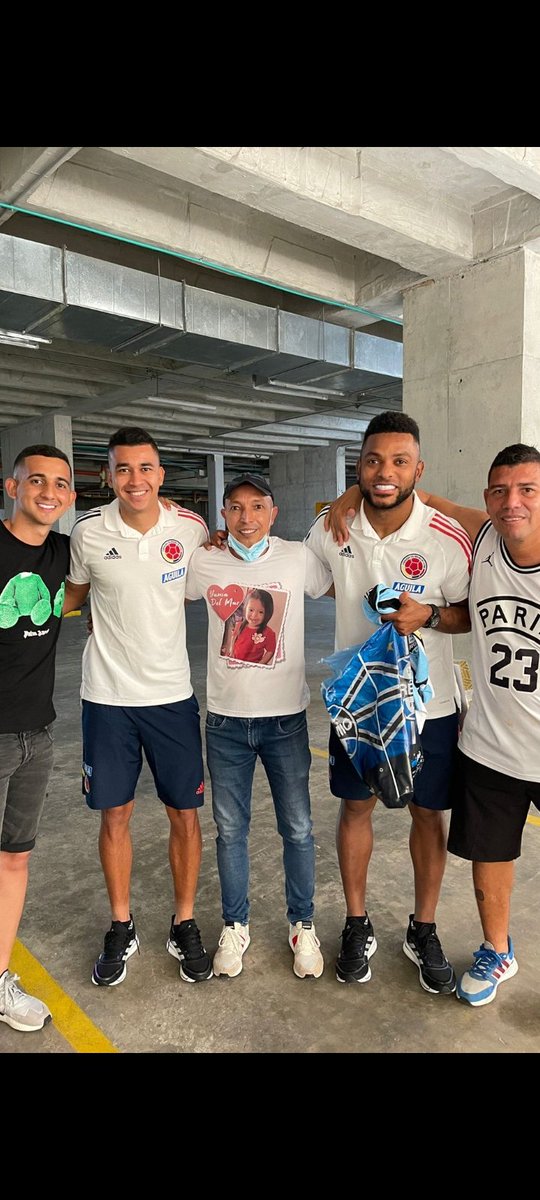 Vamos Colombia <a href="/victorcanty/">victor cantillo</a> <a href="/MiguelABorja9/">Miguel Borja</a> <a href="/Martinez10sebas/">Sebastián Martínez</a> #leyderfrias.