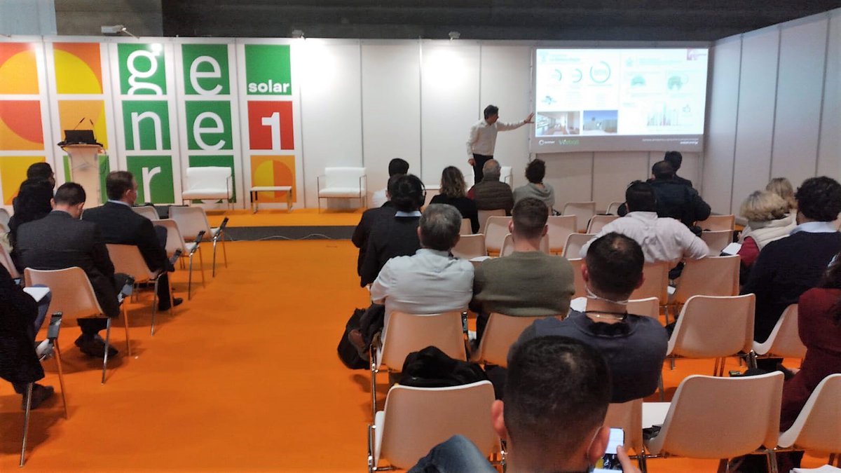 sonnen_es's tweet photo. @franc_comino hoy durante su intervención en la @FeriaGenera para hablar de autoconsumo fotovoltaico y almacenamiento de energía.
☀️Store the sun🔋
#Autoconsumo #Baterias #Fotovoltaica #Factura #EnergiaSolar #Energía #Webatt #Storethesun https://t.co/bJJLUd3g0d