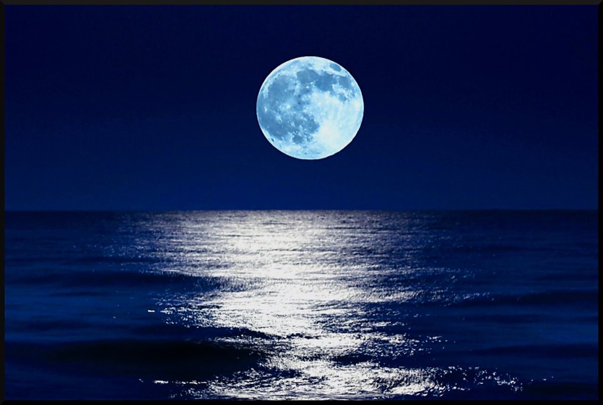 latenyt_musings's tweet photo. In the darkness of night, view of the moonlight, crisp of air and rhythm of waves as it hits shore, a wandering soul is redeemed, and is brought HOME.. #mypeaceandcalm #nocturnalthoughtsandmusings #home #peacefulnight #soulatrest #moon #solutide #hightide #psyched ctto:📸 https://t.co/RaxebBW9SC