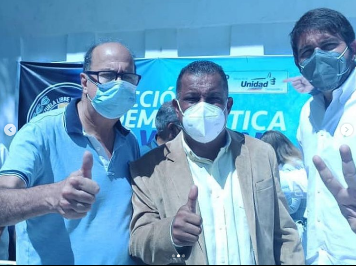 emiro_maldonado's tweet photo. Aquí @alfreditodiaz  demuestra q no descansa, le da chance en su agenda y asiste a las jornadas en Caracas, esto no lo puede hacer ninguno de los otros 2 candidatos 1 por viejo (@ChorelRodriguezAvila) y el otro por desinteresado (@PedanteRivas)
#AlfredoDiazGobernadorIndetenible https://t.co/gBmGJHFVth