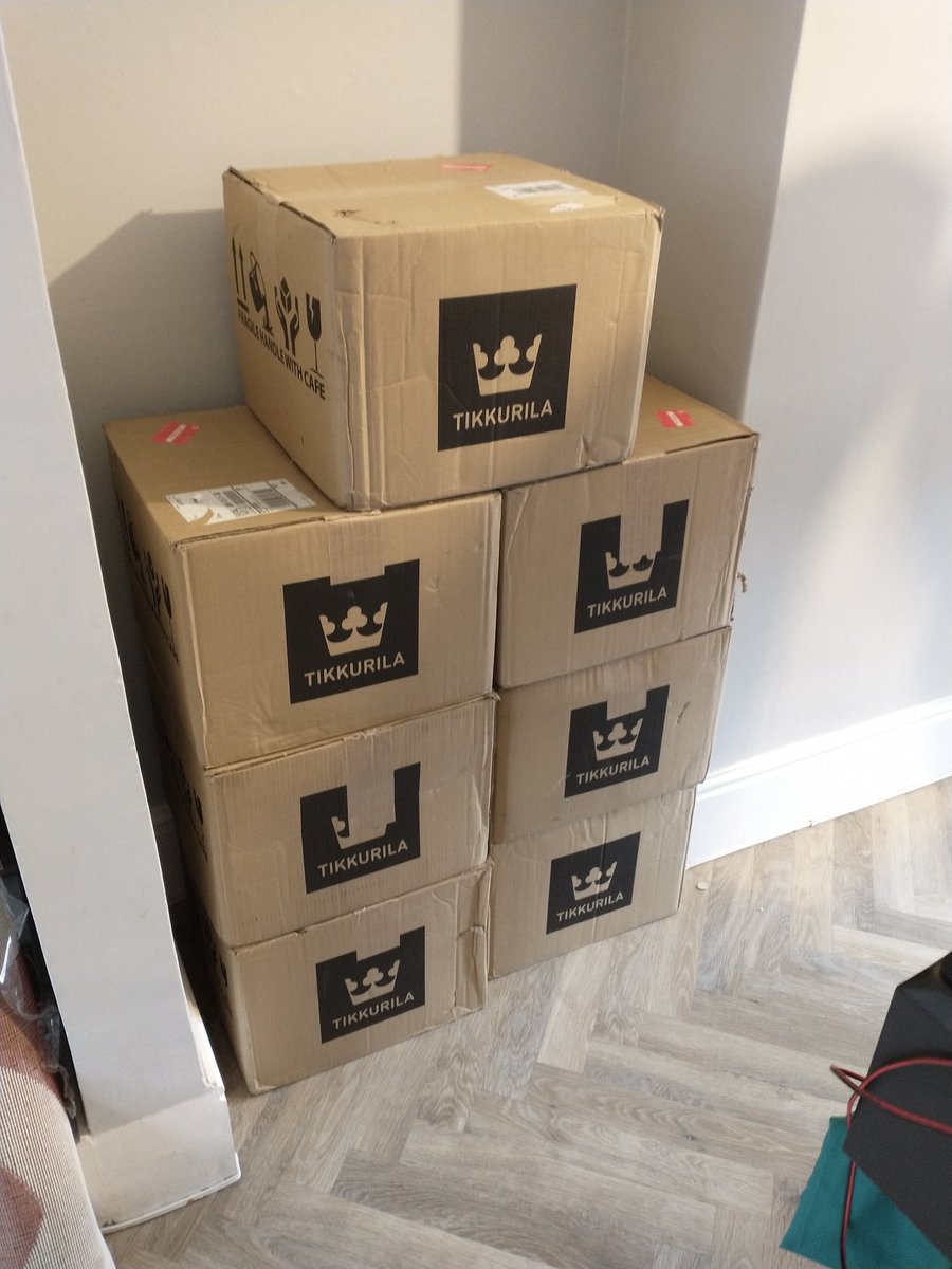 wdrpaint's tweet photo. Thanks @Tikkurila_UK for the prompt delivery. 😃👍#toptobottom #Optiva3 #LUMI https://t.co/HtGWshKont