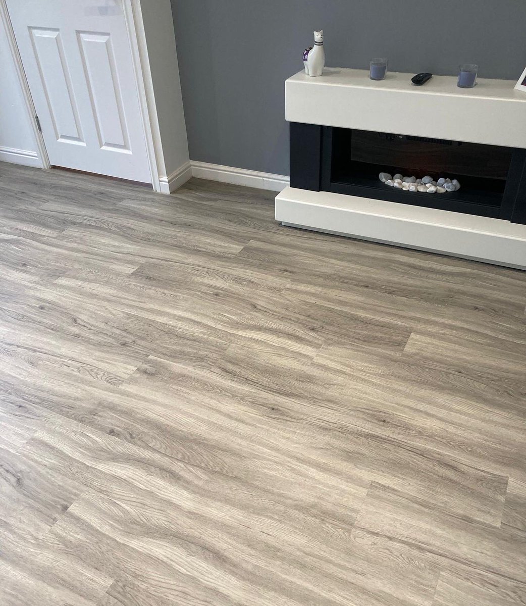 Stunning luxury vinyl planks supplied and fitted in a living room and through to a dining area - open plan living has never looked so good. This is our Galleria range. Call for a quote on 01244 291900 - we have a few slots left before Christmas 🎄#chestertweets