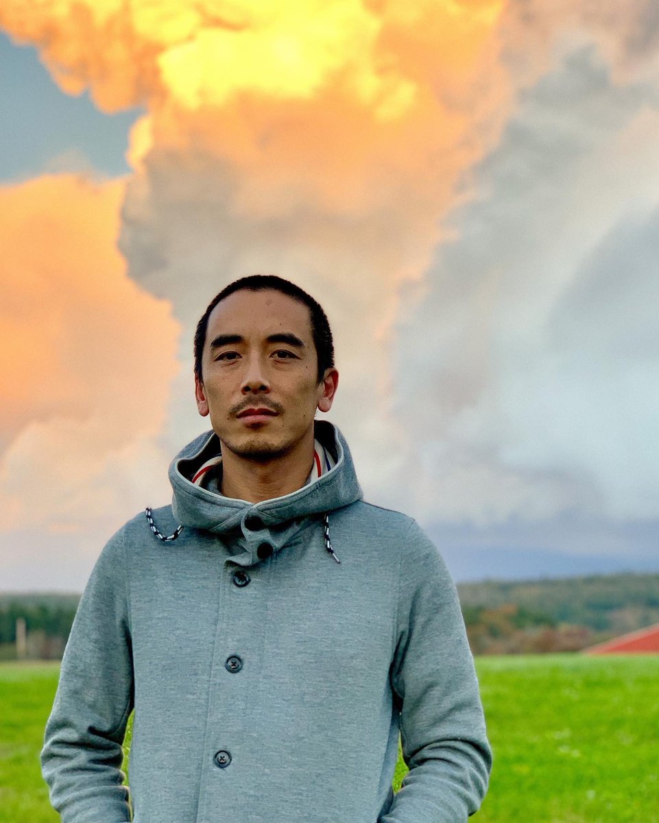 Deep gratitude to everyone who’s taken time to explore “The light” #nft since its release and SO MUCH LOVE to those who have purchased a piece🔮🌞 soundlouder.com <a href="/venicepainter/">kenny</a> <a href="/JoeBenso/">Joe Benso</a> <a href="/SoundlouderArt/">Soundlouder</a> <a href="/meganslankard/">Megan Slankard</a> #MusicNFT #musicandart #nftart