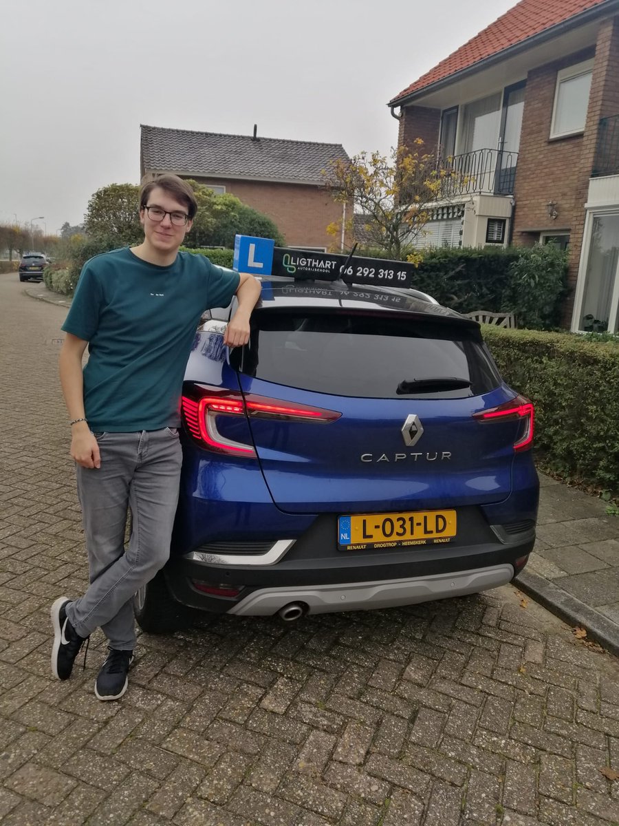 René tweet media