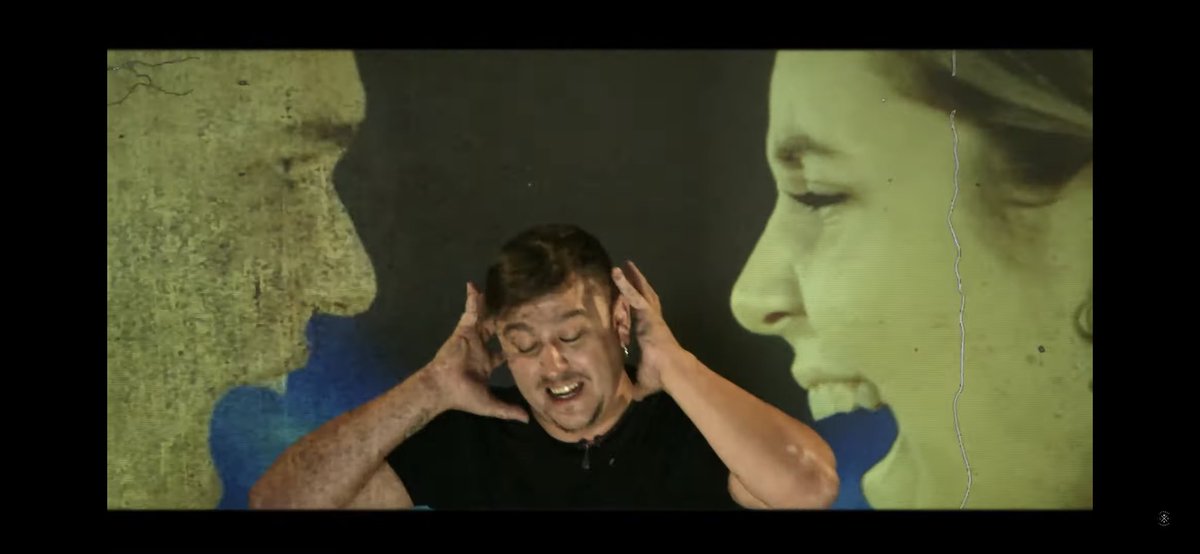 LeVERSEMusic's tweet photo. “¡¡#CAMALEÓNIDAS !!” Y se oye un llanto cada vez que dices que “¡¡NO HAY NADA MÁS QUE HABLAR!!”

Vídeo completo aquí: 

https://t.co/X2OQ7Mkiqi https://t.co/JLIS3X7r2n