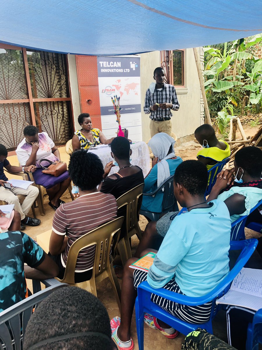 TelcanL's tweet photo. We held a dialogue with the youths of Kikubankima in Mukono district today where they identified many problems encountered during Covid 19 from mental heath to financial challenges. We later brainstormed with them many solutions they could apply to better their lives.
#telcan https://t.co/HzBrpJmy36