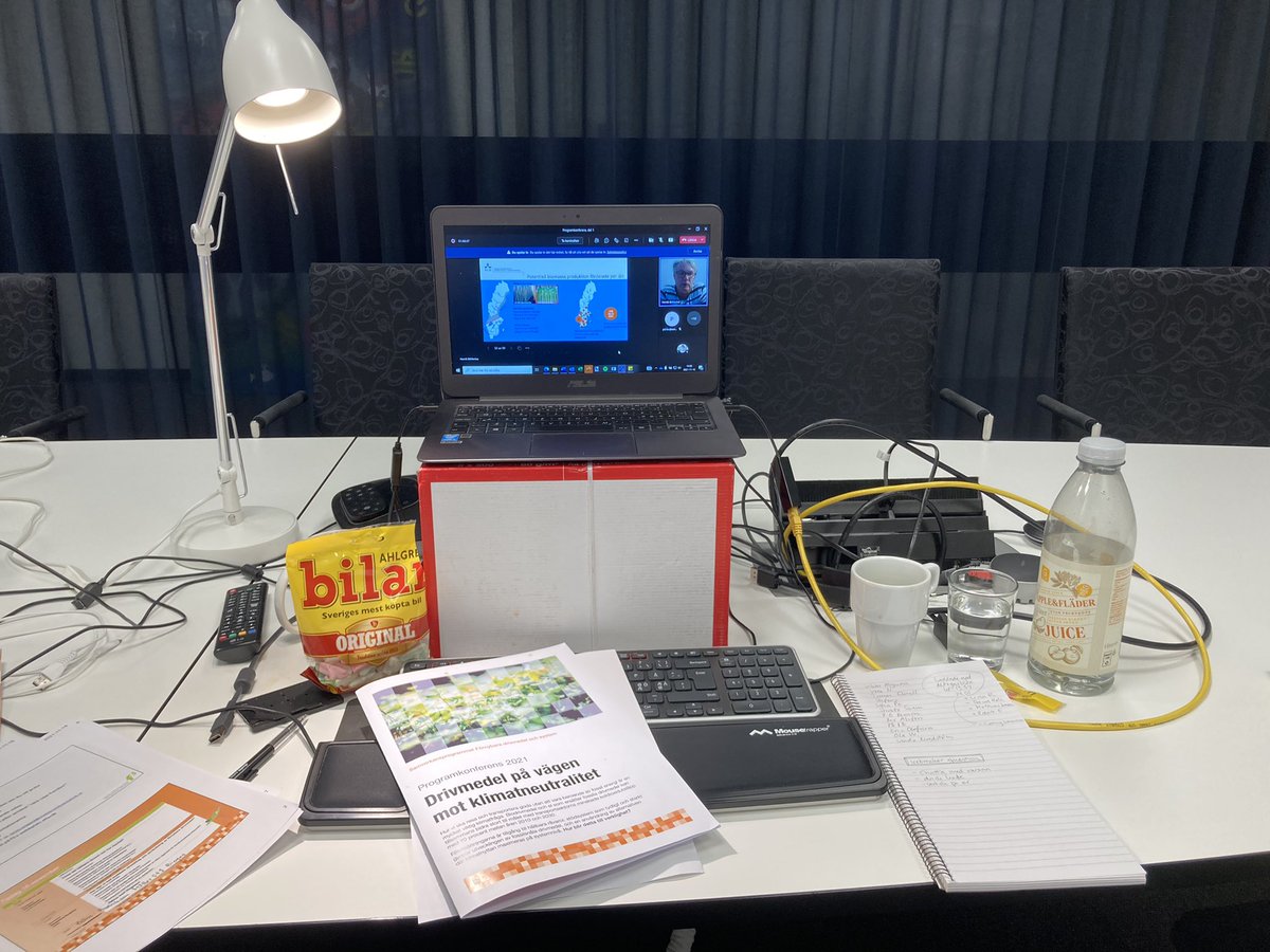 f3_Centre tweet media