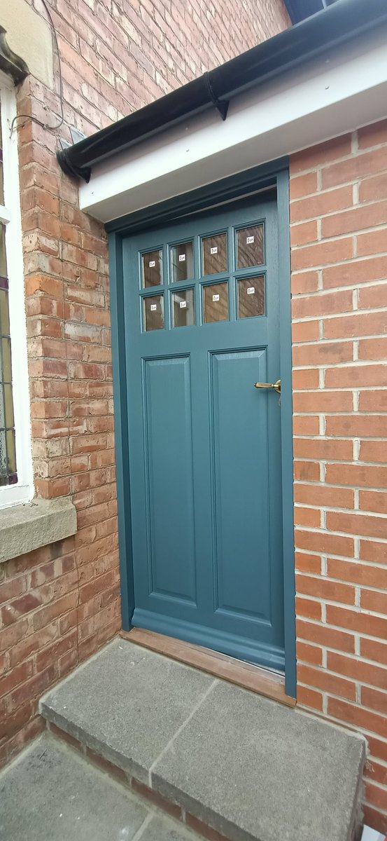 brooksdecor71's tweet image. Small extension completed yesterday.
@ZinsserUK Perma White for the ceilings and AllCoat Satin for the door
@JohnstonesTrade Acrylic Durable Eggshell
@Tikkurila_UK Helmi 30
And wallpaper from @JohnLewisRetail