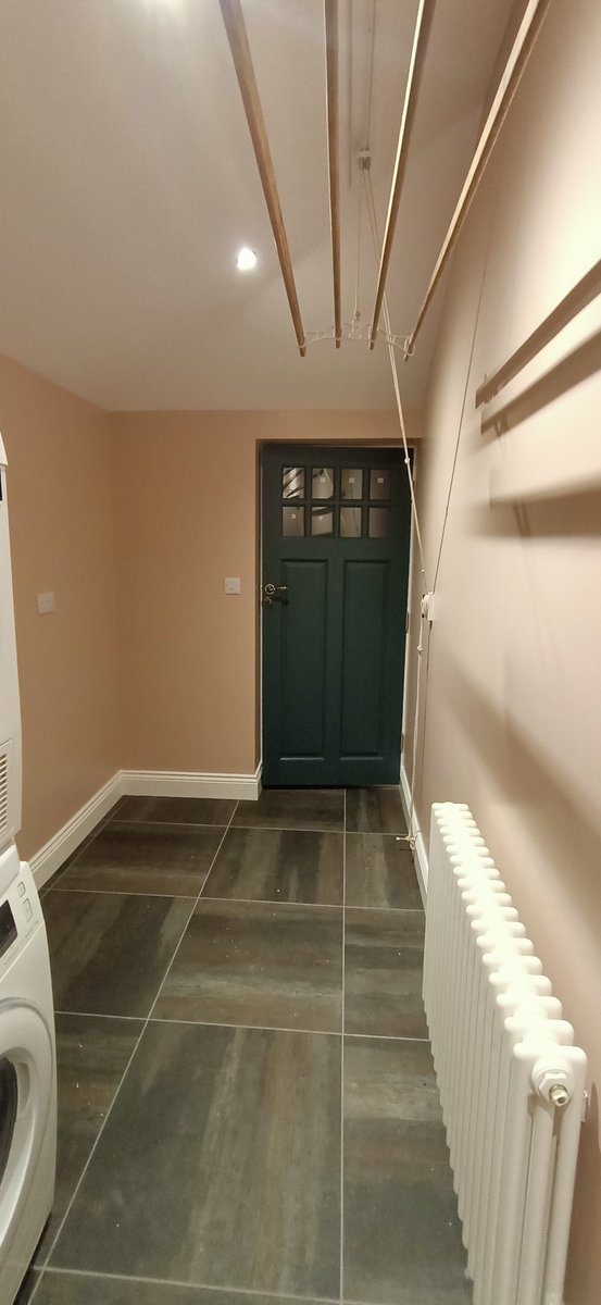 brooksdecor71's tweet image. Small extension completed yesterday.
@ZinsserUK Perma White for the ceilings and AllCoat Satin for the door
@JohnstonesTrade Acrylic Durable Eggshell
@Tikkurila_UK Helmi 30
And wallpaper from @JohnLewisRetail