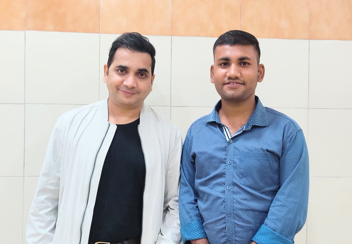 RahulKumarOffic's tweet photo. I like it #AnokheLalSaxena
#RahulKumarOffical
#SaanandVerma
#BhabhiJiGharParHain
@saanandverma
@RahulKumarOffic https://t.co/G2ICEctZei