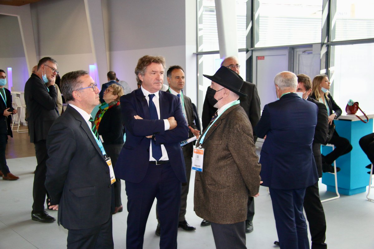 Les Travaux Publics tweet media