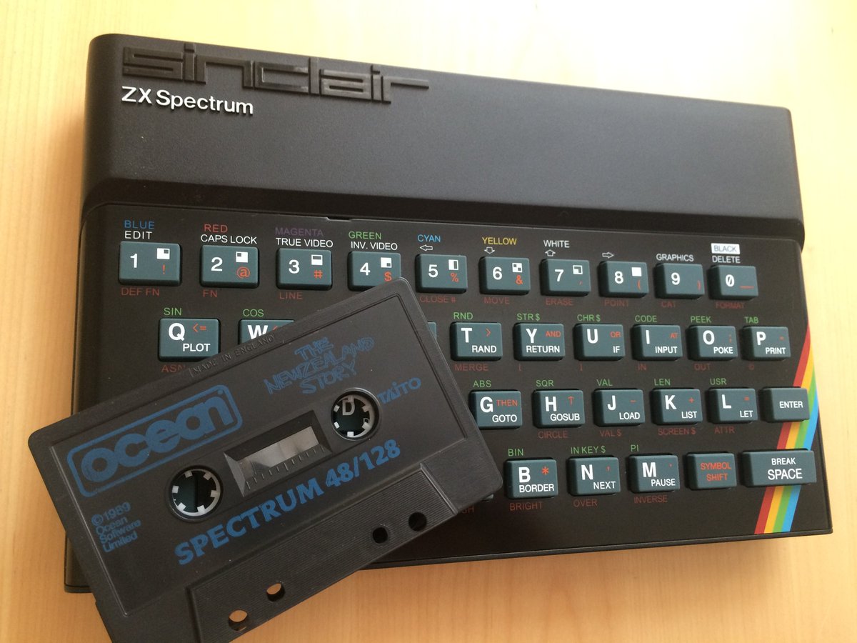 kingmonkey25's tweet photo. One of my all-time favourite games on the Speccy (have the Bob Wakelin artwork poster framed!)
 ❤💛💚💙

4 days left to back 'The Rubber Keyed Wonder - 40 years of the ZX Spectrum' on Kickstarter!
 https://t.co/ToOJEpqLnJ https://t.co/bL38jf2l05