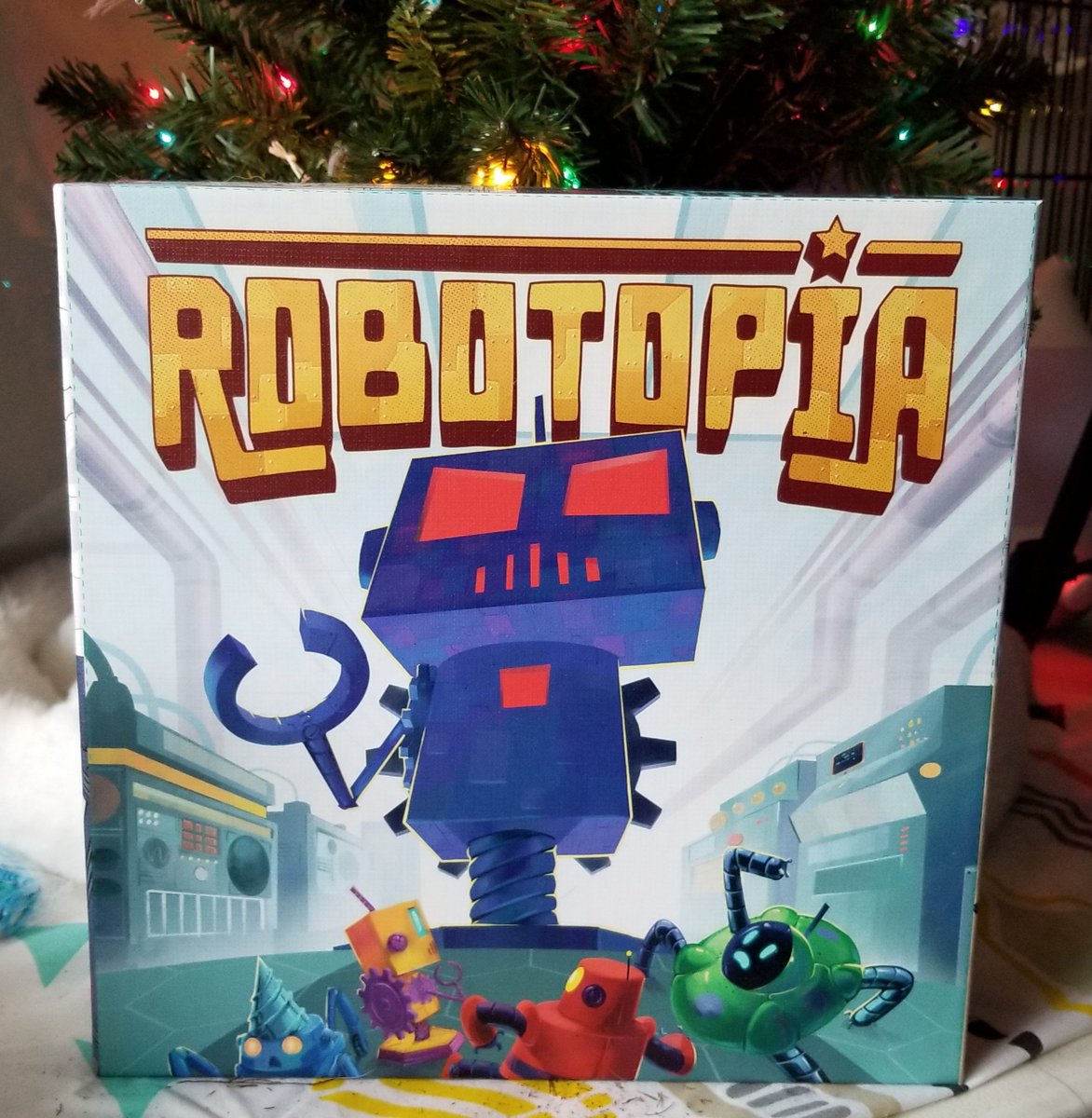 saraperry96's tweet photo. Inspired by @dannibelow's awesome threads, today I'm going to be tweeting a day in the life of a board game marketing manager. Today it's Kickstarter launch day edition! 

Follow along to see what I do all day for the KS launch of Robotopia by @BlueBeardEnt https://t.co/YhMmVdklEP