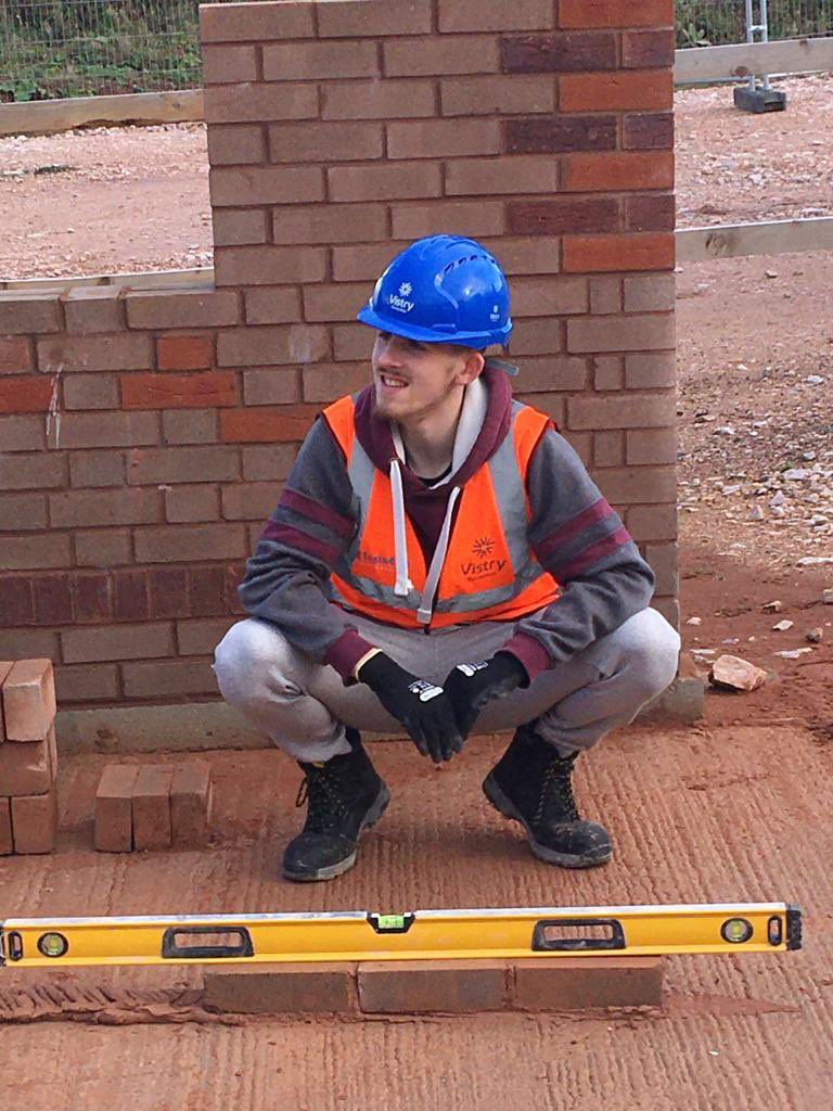 Train4All's tweet photo. Week One of our Routeway 2 Construction course at Alphington, Devon. What a fantastic bunch who are all really eager to learn, we have good feelings about this last cohort of 2021!
￼
#BuildYourFuture #Train4All  #Alphington #Devon #Construction #ConstructionLife https://t.co/rY9VZJJYQC