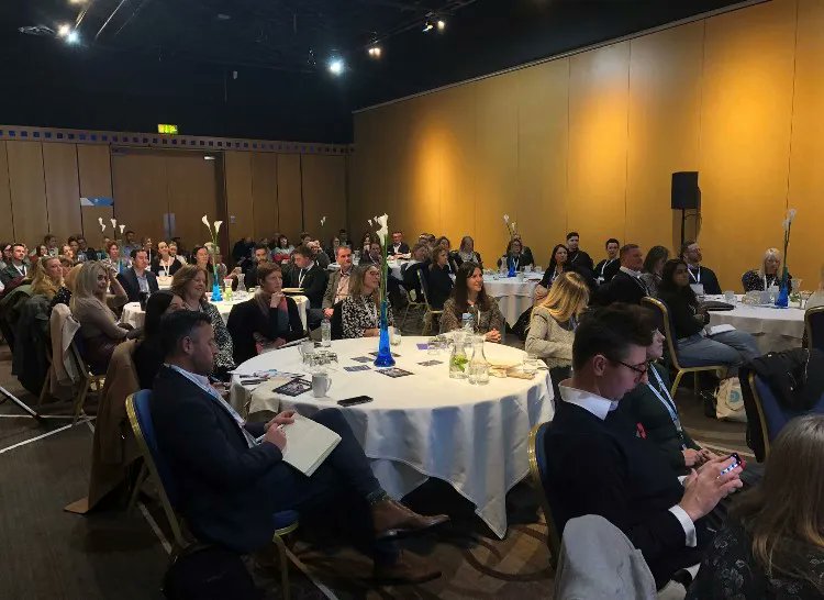 P_Pevents's tweet photo. We love to see a full session.

Thanks Simon Clayton!

#PeoplePoweredBusiness #PeoplePoweredEvents https://t.co/NW2zgqIqi1