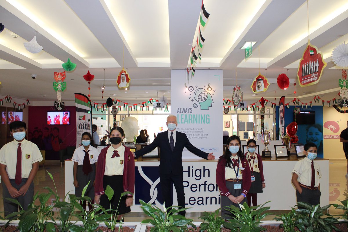 HPL UK Visitor!!
This week we had the privilege of welcoming ⁦<a href="/SimonOGrady2/">Simon O'Grady</a>⁩ to CIA. It was wonderful to be able to show him round our school and to introduce him to some of our HPL Student Squad. ⁦<a href="/HPLedu/">High Performance Learning</a>⁩ ⁦<a href="/carriebeech/">Carrie Beech</a>⁩ ⁦<a href="/eyre_deborah/">Professor Deborah Eyre</a>⁩ ⁦@JHY_PE⁩