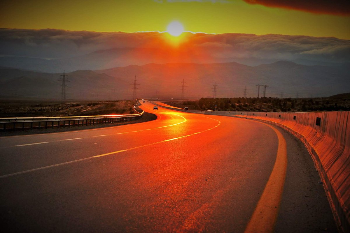 ✨Günəşin qürubu sabahın, bir yolun sona çatması isə yeni yolun başlanğıcıdır.

🌌Yolunuz açıq olsun!

#QarabağAzərbaycandır
#ŞərqiZəngəzur
#Azərbaycan
#MüzəffərAzərbaycanOrdusu
#MüzəffərAliBaşKomandan
#AAYDA
#Yol