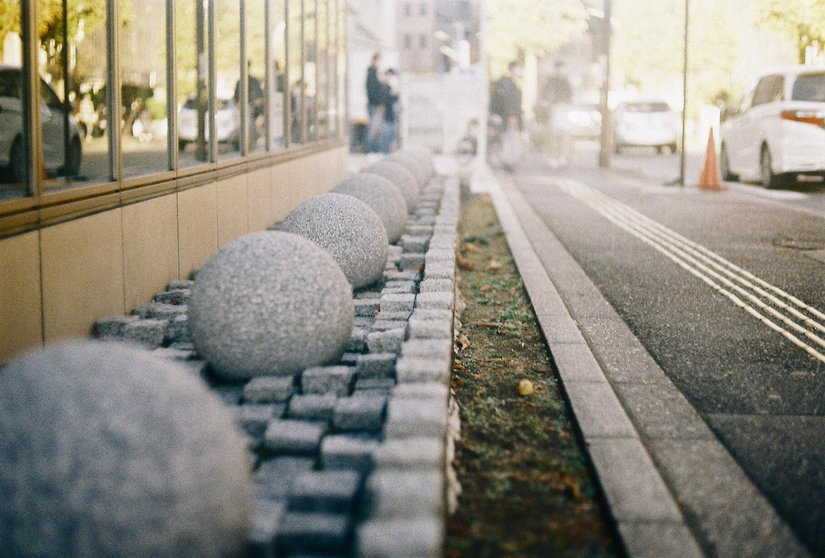piyohiko_ozaki's tweet photo. MINOLTA SRT101
mc rokkor 55mm f1.7
FUJIFILM SUPERIA PREMIUM 400
電池はLR44と銀紙で自作。
露出計はうごいてる様子
もしかして撮れるのかな?
以下、試写作例。
#film
#フィルムカメラ
#フィルム
#MINOLTA
#ミノルタ
#中古カメラ
#ジャンクカメラ
#rokkor
#nostagraph
#ノスタグラフ https://t.co/ojnAXHSJWm