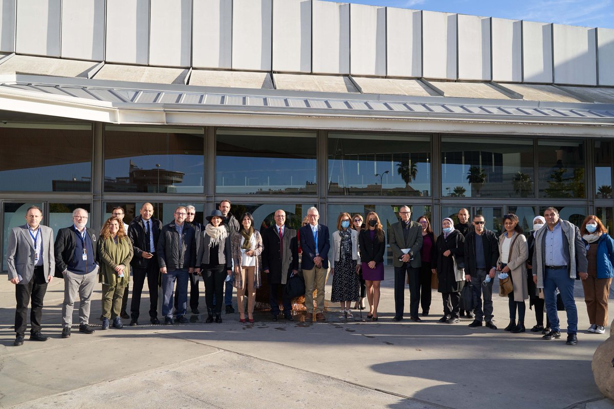 ParqueCiencias's tweet photo. Comienza una intensa jornada de trabajo y cooperación por el fomento de la cultura científicas con nuestr@s compañer@s de @citesciencestn y representantes de  @EducaAnd @SubdeGobGranada @anadberrocal @VirginiaDTGr @AbadiaOlaia 
📸 Compartimos algunas imágenes de la mañana. https://t.co/omtfx99bdl