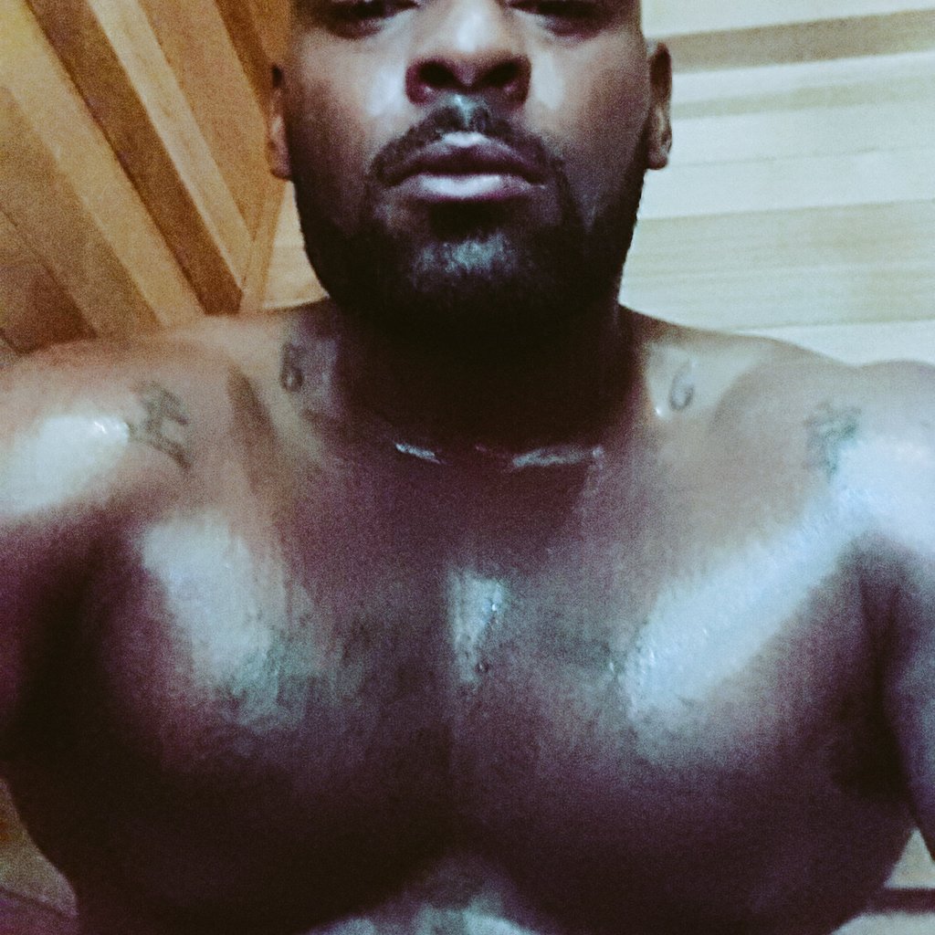 DeepThreat's tweet photo. Titty Tuesday haha #ChestGame💪🏾 something to hold on to when you ride. https://t.co/lN9n8v834e