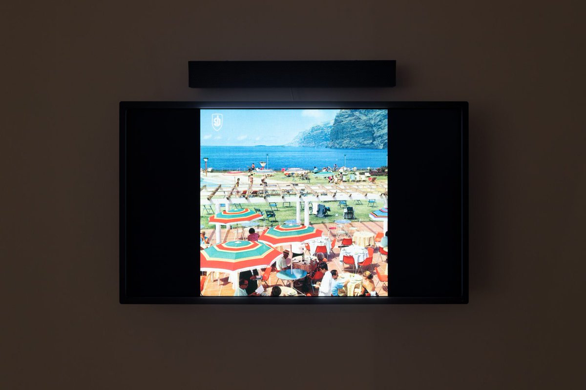 site_gallery's tweet photo. Maud Haya-Baviera takes the viewer on 'a narrative journey through her recent thoughts and realisations, without being particularly didactic about it; speaking from a position of discovery rather than authority.'
Read @LaurenVelvick #Platform20 text: https://t.co/TE8zgcRQs3 https://t.co/fg2rYGHZz7