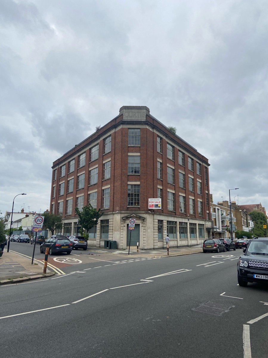 Ergo Real Estate, on behalf of Aver Property (its JV with <a href="/nfum/">NFU Mutual</a>) has completed the sale of its 82,884 sq ft B&amp;Q Warehouse, Nursling Industrial Estate, Southampton and successfully purchased Curtis Building.

More on <a href="/PropertyWeek/">Property Week</a>: bit.ly/3kEoQWc