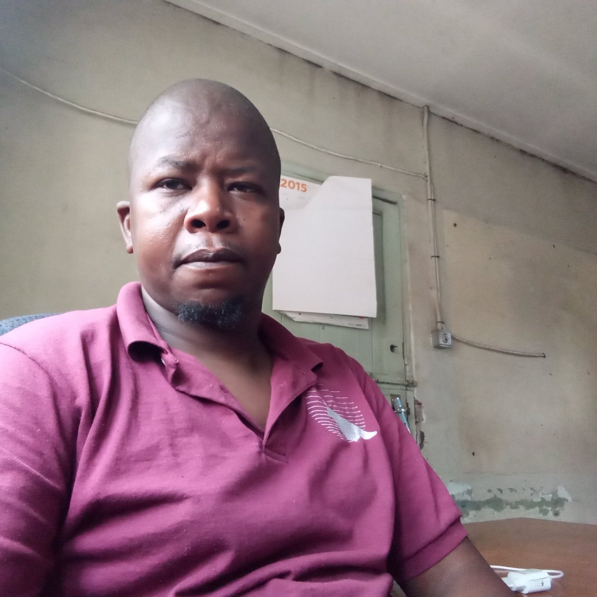 Ndumiso_N18's tweet photo. Back to e old office. Today i engaged 2 new interns to learn the trade. Im hoping to inspire them over the next 8 mnths.
#creatingemployment
#vision2025
Ngeke ngizwe ngani https://t.co/lPhsP3lzn6
