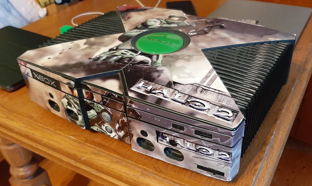 Retro Fan 👾 tweet media