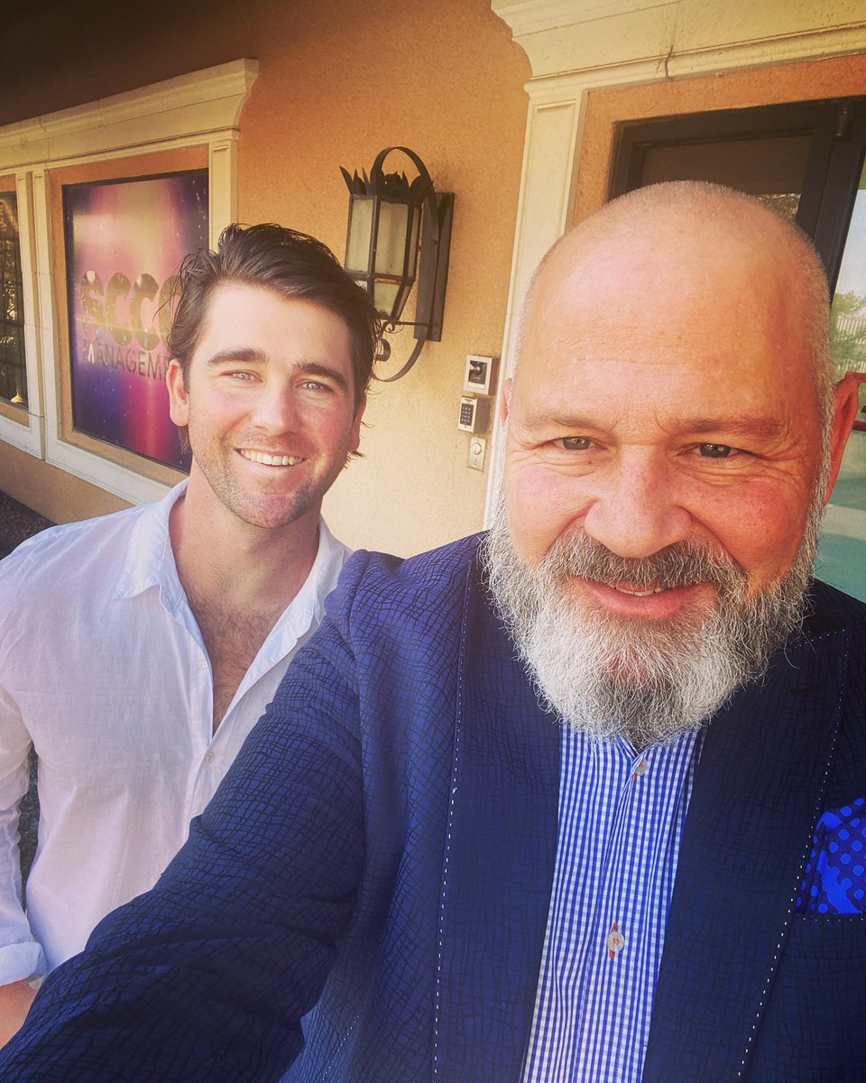 StephenACrystal's tweet photo. 🚀🚀#MrLasVegas + #SGO + #SCCG = @sportemongo !! Looking forward to a long fruitful relationship and many integrations in #sports,#NFTs,#esports &amp; much more!🚀🚀🔥🔥❤️❤️
https://t.co/zx1SGwZMTP https://t.co/4ILPMXK0Cq