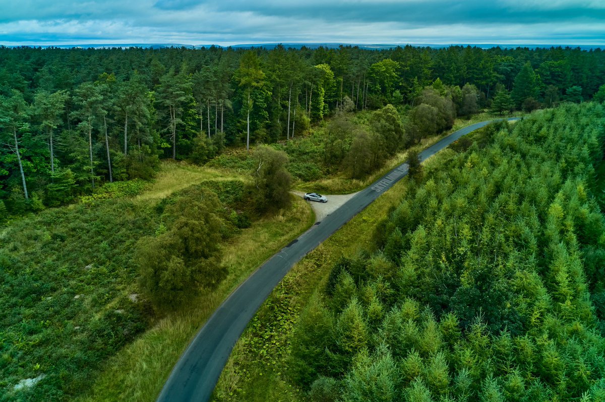 SkyFilming's tweet photo. Filming a Porsche Taycan electric sports car a few weeks ago for a TV documentary about electric vehicles.
#luxurycarlife #luxurycarlifestyle #porsche #porschetaycan #carfilming #carphotoshoot #tvdocumentary #electricvehicles https://t.co/KA7N9kpCPw