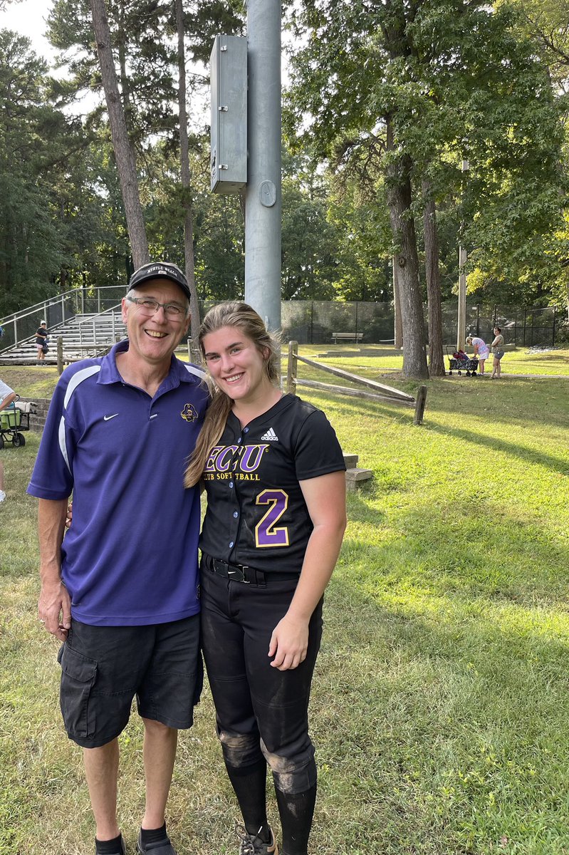 𝑴𝒆𝒎𝒃𝒆𝒓𝑪𝒓𝒖𝒔𝒉𝑴𝒐𝒏𝒅𝒂𝒚 
Candice Killian is a Junior from Statesville,NC majoring in Biology and Psychology. While being an ECU Ambassador she is also re cognized in pre-dental honor society, and club softball. Candice is a RA in Garrett Hall and an ECU Alumni Scholar.