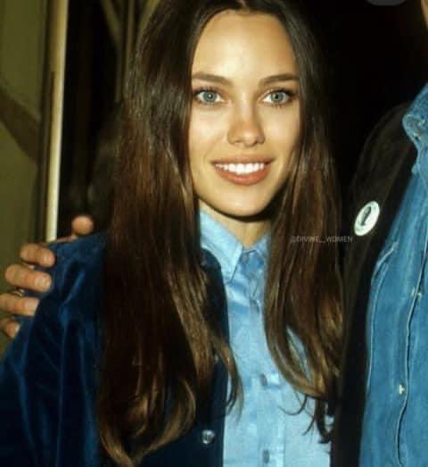 unna_chilanga's tweet photo. La mamá de Angelina Jolie 🤯♥️ https://t.co/wNPHHTp9wf