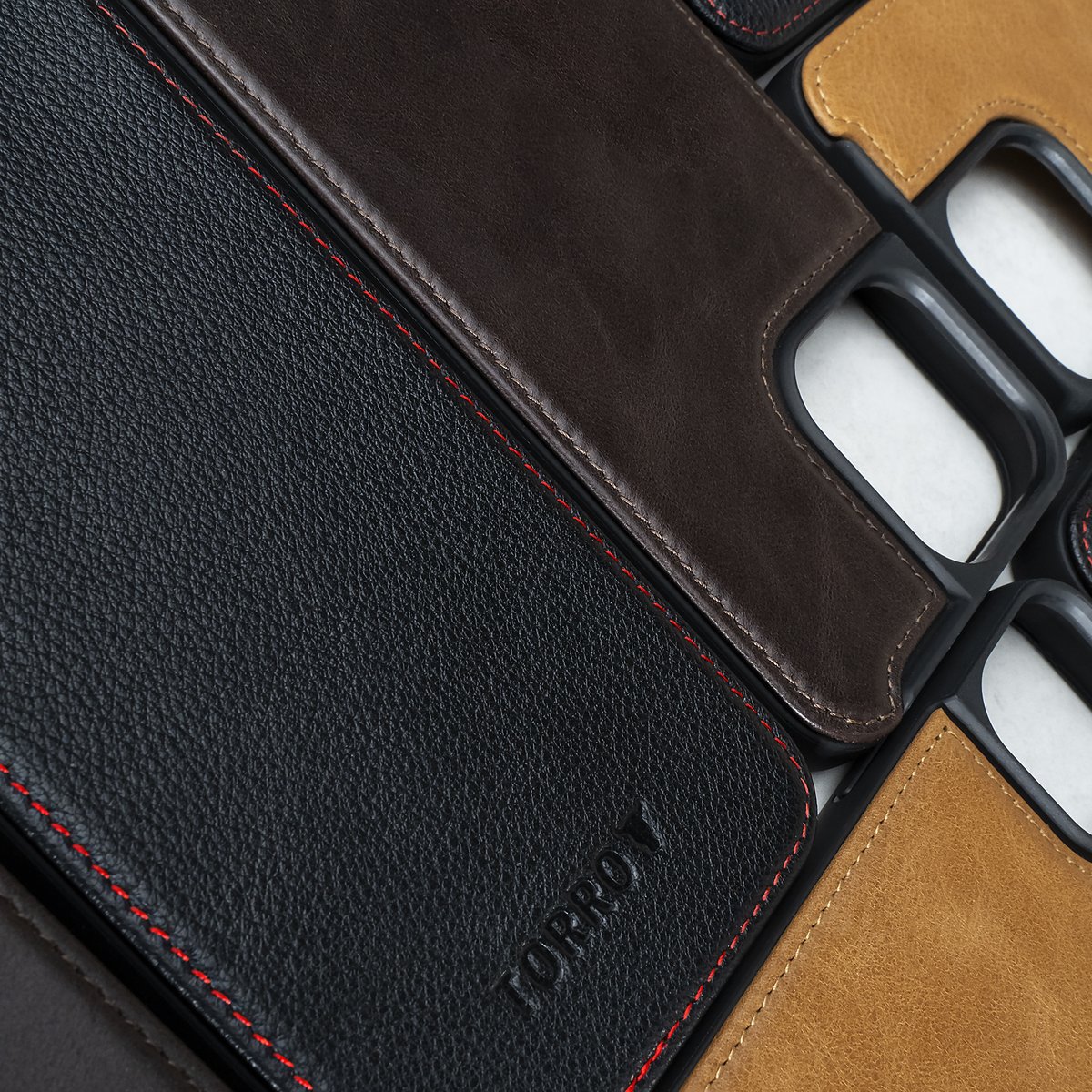 torro_uk's tweet photo. Slimline, lightweight and protective.
Our iPhone Leather Bumper Cases offer a stylish way to protect your device from the rigours of every day use.
https://t.co/3OB9tpO0aD
#TORROstory #BumperCase #LeatherGoods #iPhoneCase #Leather #LeatherAccessories #GiftIdeas https://t.co/aKI1wLs4ir