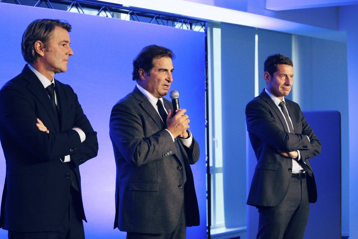 ChJacob77's tweet image. Très heureux d’accueillir ce midi, aux côtés de @francoisbaroin, les maires @lesRepublicains à l’occasion du Congrès de @l_amf.

L’occasion de réitérer tout notre soutien à @davidlisnard, seul candidat en capacité de maintenir l’indépendance de l’association.