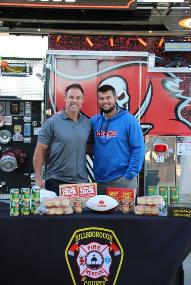 Mike Alstott Fam Fdn tweet media