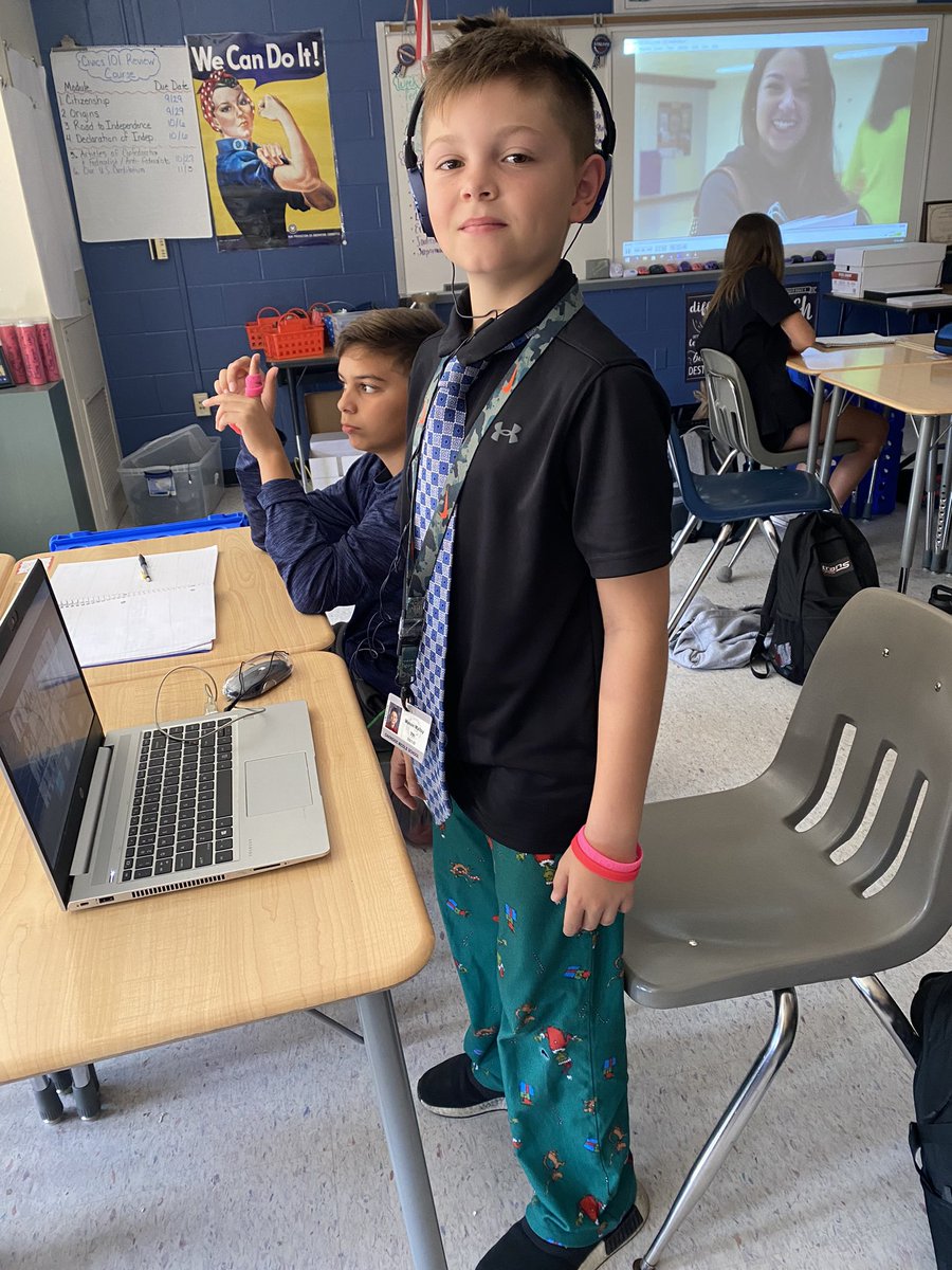 andrea_polancan's tweet photo. The creativity for our #OMSProud dress theme days is amazing! This one will having me chuckling for days! Virtual businessman for the win! ❤️🐾🤣 @oms_bulldogs @collierschools #OMSSocialStudies https://t.co/ny5hADuln9