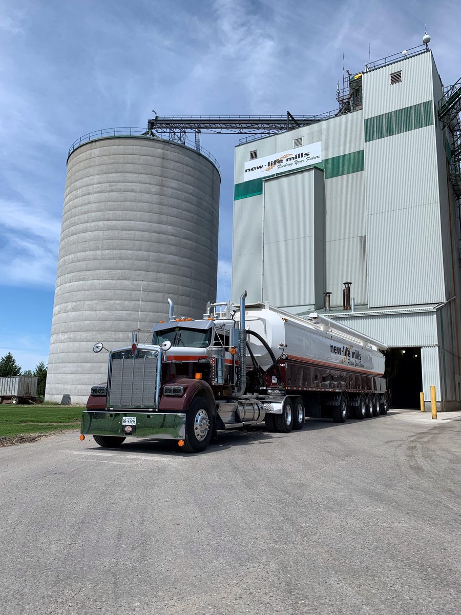 We are on our way!
#TruckTuesday #FeedingYourFuture <a href="/WalingaInc/">Walinga Inc.</a>