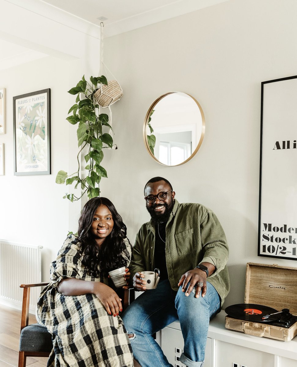 LocalHeroesScot's tweet photo. We have brilliant panellists for our Design &amp; Retail event next week. Thank you Ebi + Emmanuel of Our Lovely Goods, Alan Birch (formerly V&amp;A Dundee); &amp; Susan Doherty of @LifeStoryEdin for agreeing to participate + share your insider knowledge with us.
https://t.co/KKfANjwKyi https://t.co/V5WT0s6Gpv