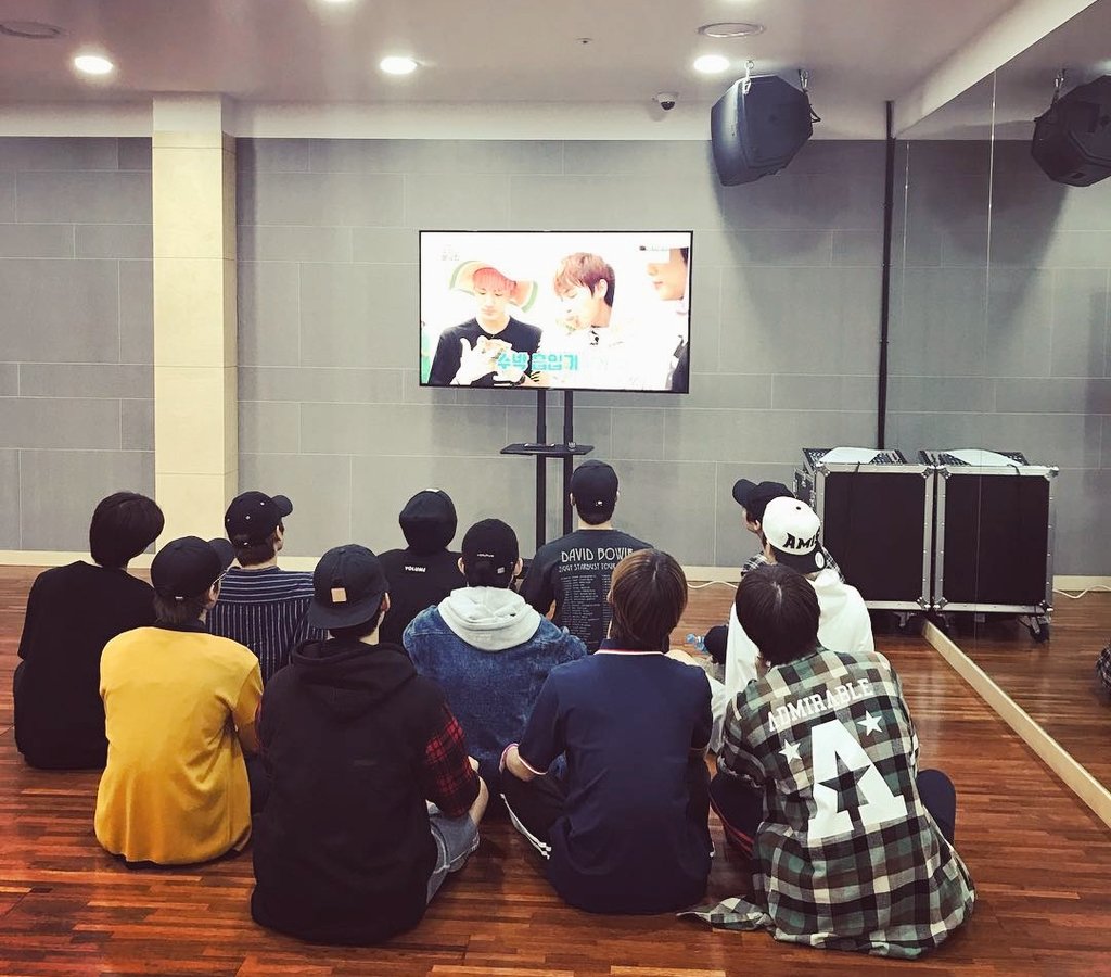 kimsunwoorld's tweet image. tbz throwback photos and videos [a precious thread]