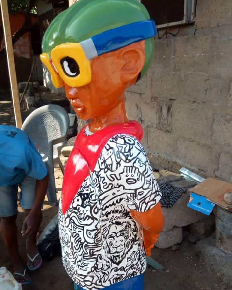 chalewotefest's tweet photo. New sculpture piece by Ghanaian fantasy coffin maker Paa Joe.
#Ghana
#flyboy #hebru https://t.co/av5NkjUqiU