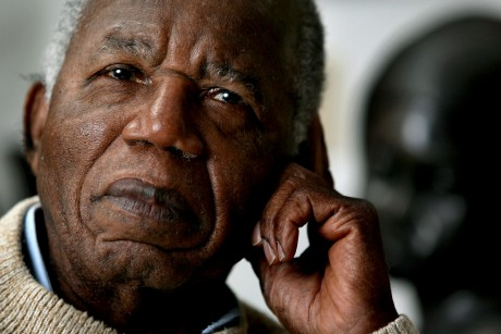 Do you know that today is the birthdate of Chinua Achebe (1930-2013)? Prof. Paula García recommends us to read "Arrow of God" (1964) and "Girls at War and Other Stories" (1972)
#BookRecommendations