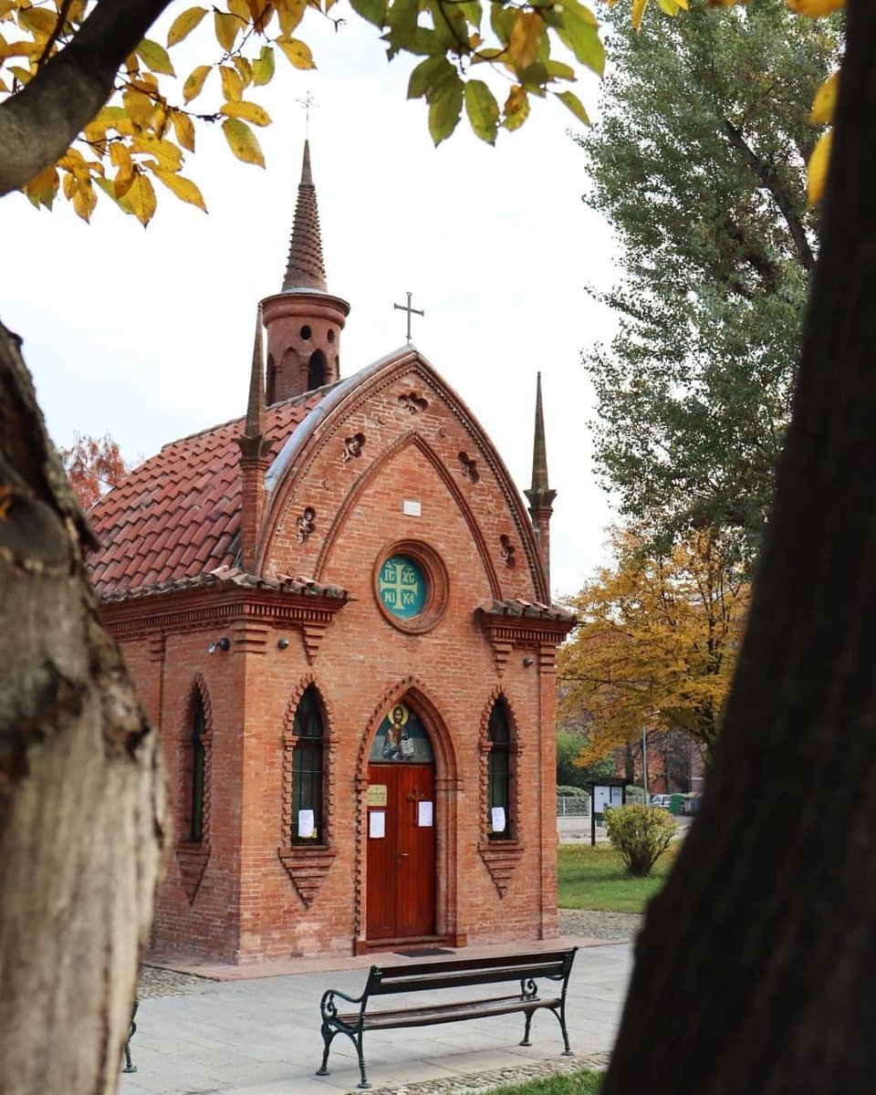 ModenaDintorni's tweet photo. Sapevate che nel quartiere di #ModenaEst esiste questa graziosa chiesetta di culto #Ortodosso?⛪😍

Ph roberta.164 | Via #modenaedintorni https://t.co/yrGXbJTJui
