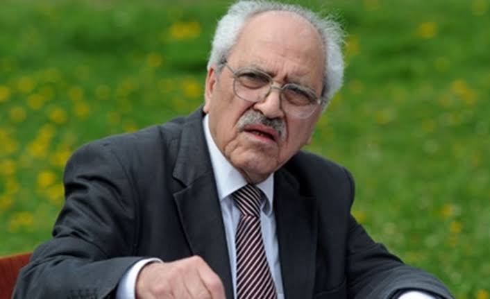 Sezai Karakoç hayatını kaybetti

Son dakika haberi... Ünlü Diyarbakır'lı şair, yazar ve düşünür Sezai Karakoç, 88 yaşında hayatını kaybetti.