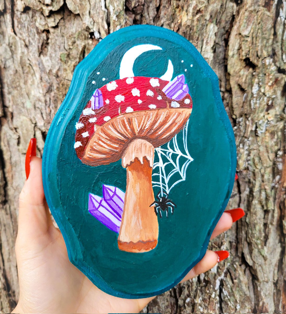 Finally posted something new on my art page. 🍄🕸 (IG: creepycuteart)