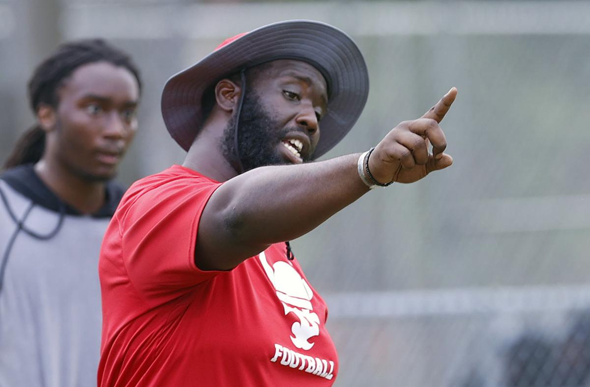 BigRiverRivalry's tweet photo. Would like to welcome Coach Harrison of @TeeJayFootball to the #NORTH staff of the #BRR2021 https://t.co/Ff4vNW7mOu