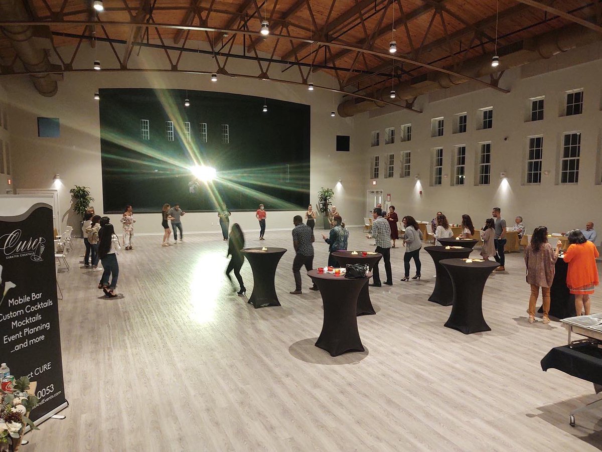 boyntonbeachrec's tweet photo. A night of dancing 💃

Last week’s #FridayNightExpress was a hit — about 30 people showed up to dance to Latin-themed music and enjoy food &amp; drinks at the #ArtsAndCulturalCenter! https://t.co/vzVX0zj6Hx