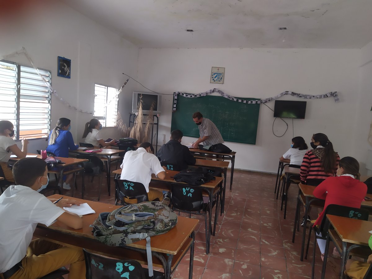 BPlacetas's tweet photo. Hoy en nuestro centro se aplica instrumento de diagnóstico ¨La tabla de emociones¨, para medir impacto de la COVID en nuestros educandos, y poder asi trazar la estrategia de trabajo educativo necesaria. @menendez_rivero @menedez_rivero @CubaMined #SomosContinuidad #CubaSalva https://t.co/yrTrDzueY6