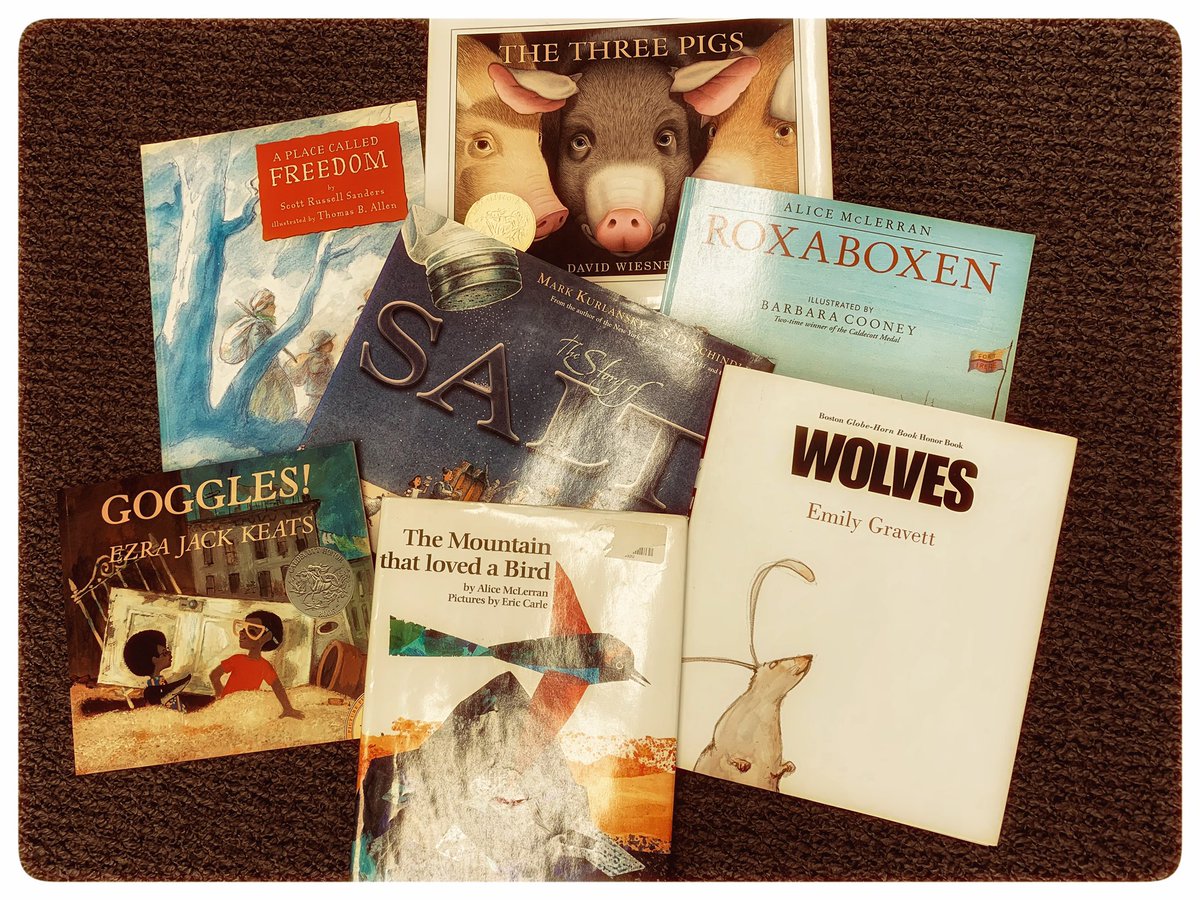 mwalski's tweet photo. What’s your favorite book to read aloud? I couldn’t choose just one so here are a few left I love. #HiawathaReadAlouds #HiawathaPride #bsd100 #books #HiawathaHuskies https://t.co/dntfvB5jUU