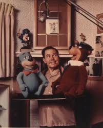 ChrisBr6511's tweet photo. Happy birthday Daws Butler, the voice of Hanna-Barbera and mentor to voice actors @nancycartwright @BobBergen @GoofyBill #CoreyBurton & #TonyPope https://t.co/7JXgMksBqm